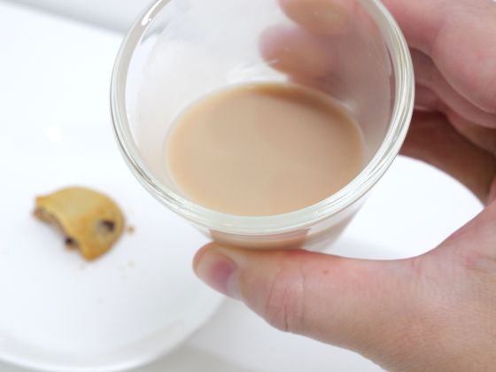 「飲むカントリーマアム バニラ」を飲む