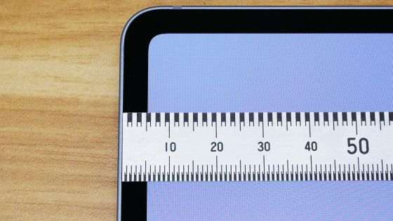 The Galaxy Tab S10 Ultra has a bezel width of about 5mm