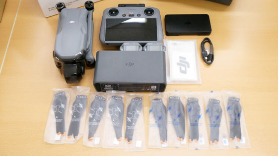 DJI Air 3S本体と付属品