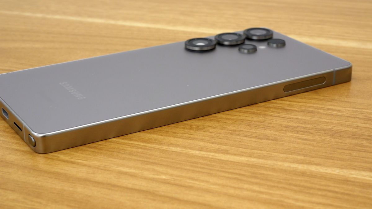 Samsungの「Galaxy S25 Ultra」が届いたので一足先にフォトレビュー