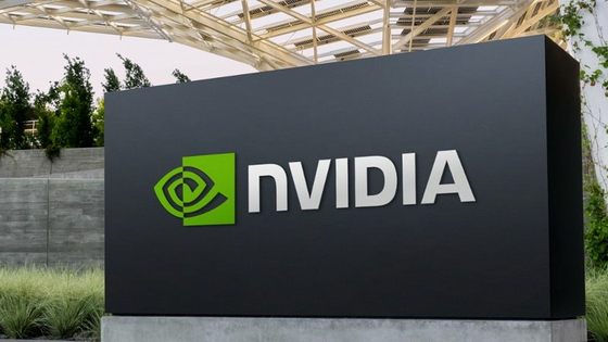 GIGAZINE（ギガジン）のニュース記事「NVIDIAが正式に「バックドアなし・キルスイッチなし・スパイウェアなし」を宣言、一方でトランプ政権は半導体の追跡手段を検討中」の画像