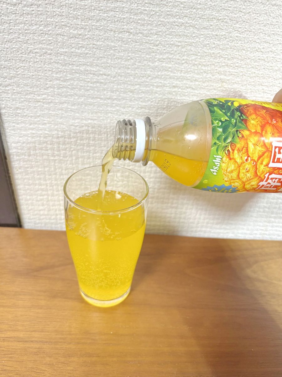 パイナップルやマンゴーの甘みと酸味でさっぱり爽やかな味わいが