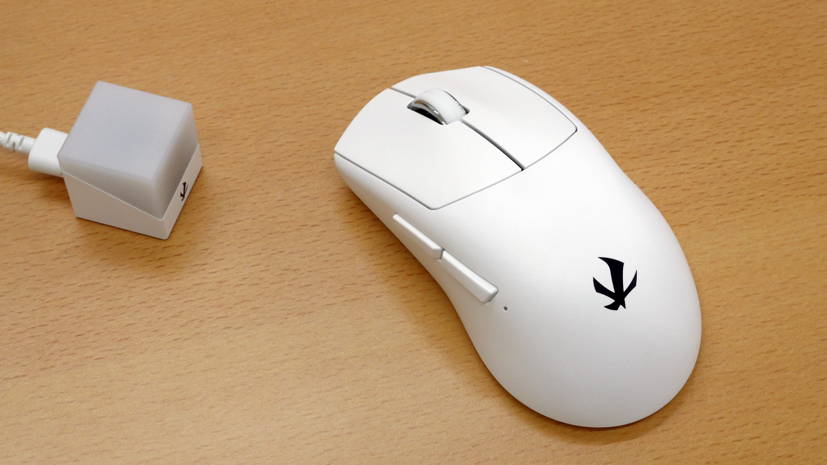 エレコムの無線ゲーミングマウス「VM800L」レビュー、UWB通信を採用し低遅延通信を実現 - GIGAZINE
