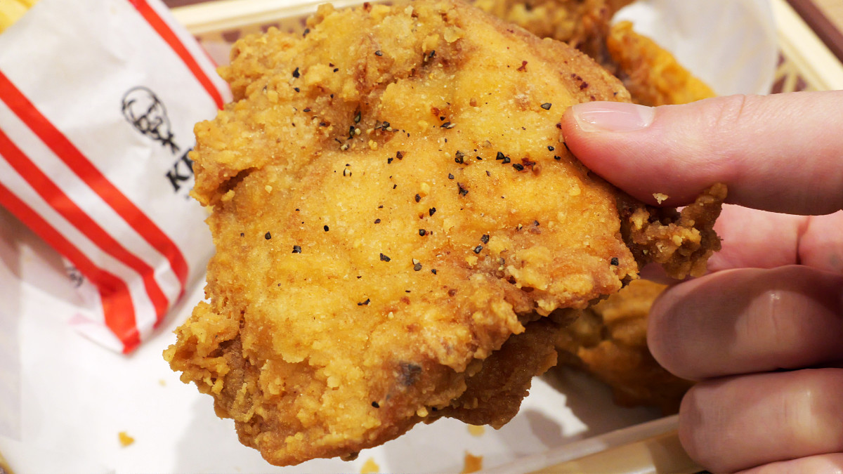 ケンタッキーの「レモン香るパリパリ旨塩チキン」をオリジナルチキンと食べ比べてみた