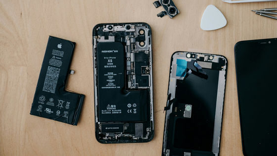Appleは高騰するメモリ価格に対処するためアメリカ政府がブラックリストに載せている中国企業のCXMTからメモリを購入する許可をトランプ政権に求めている