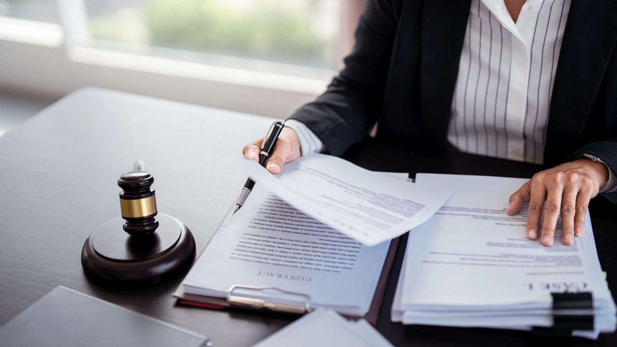 裁判の提出書類に「原告有利の出力を生成するようAIに指示するテキスト」が隠されていたことが発覚