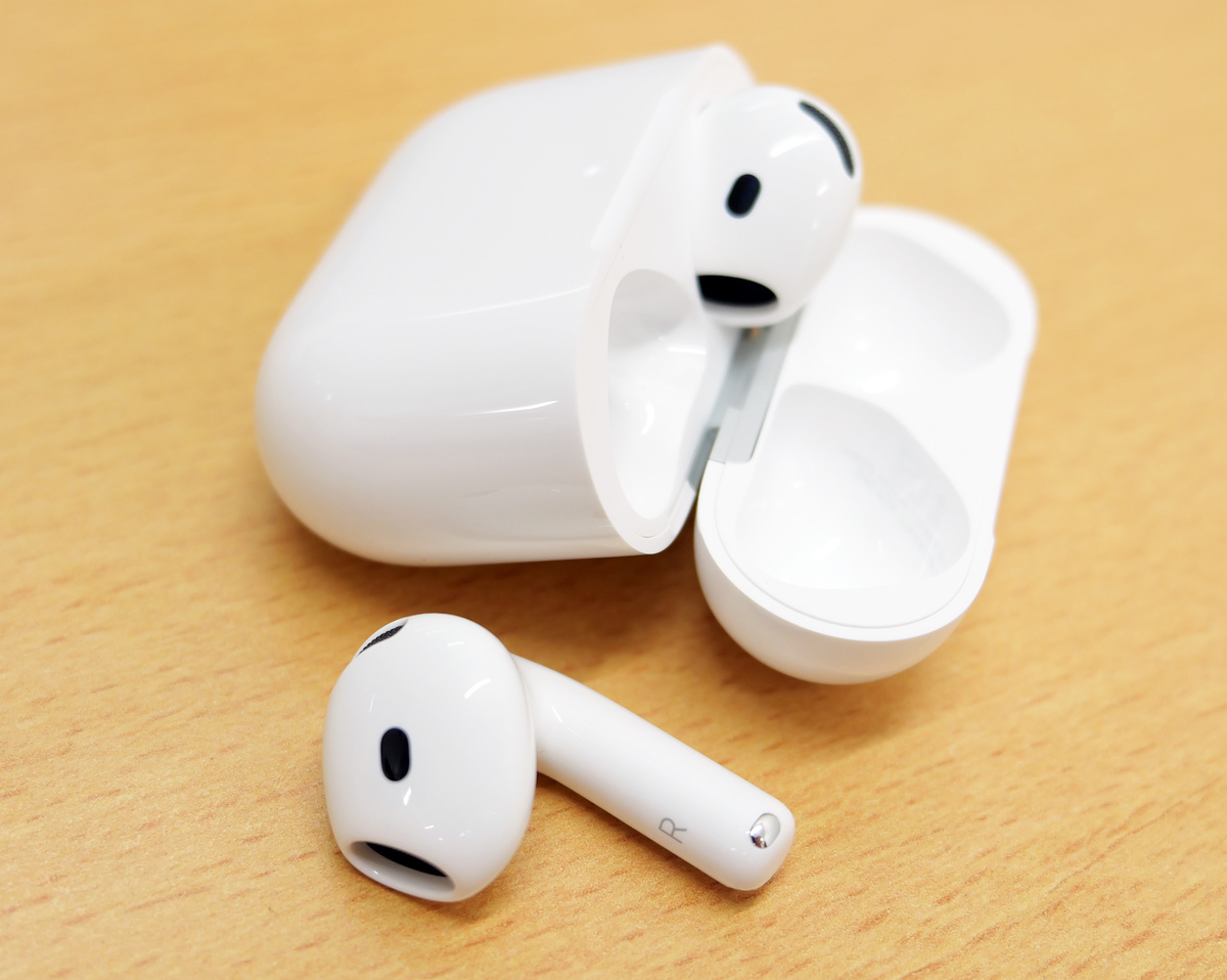 Apple純正のオープンイヤー型ワイヤレスイヤホン「AirPods 5」使用